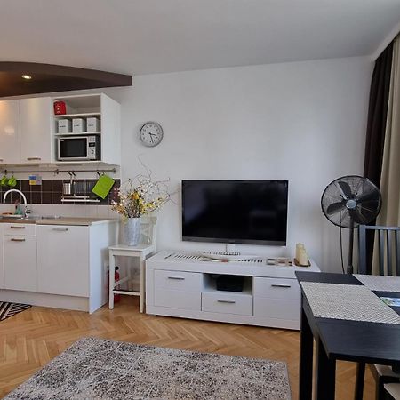 Like Home Flat B Warschau Buitenkant foto